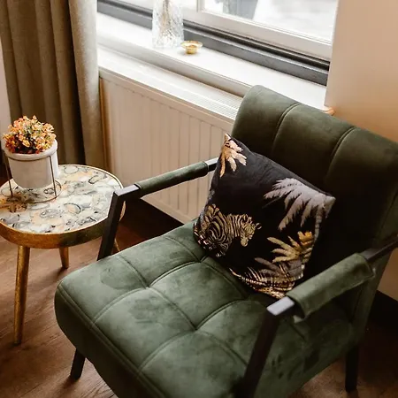 Chapter Hotel *