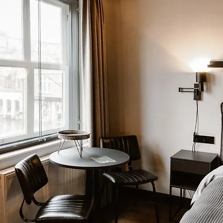 Chapter Hotel *